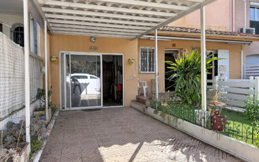 Maison 2 faces avec extérieur ( Elne )
