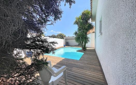 ELNE (66) – MAISON EN 4 FACES 156 M2 + PISCINE + 4 CHAMBRES