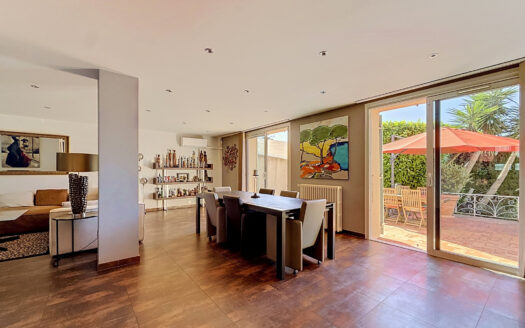 PARTIE DE MAS DE 270M2 – JARDINS DE ST JACQUES