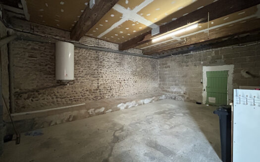 BAGES – MAISON DE VILLAGE 3 PIECES AVEC GARAGE ET TERRASSE