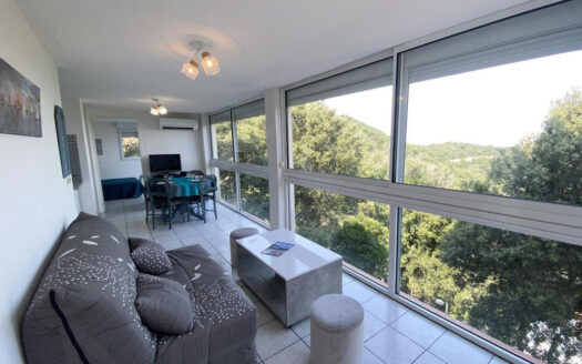 Villa 4 faces avec vue imprenable et appartement T3 indépend
