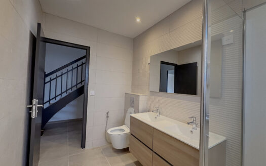 Maison de 94 m2 entièrement rénovée – CANOHES
