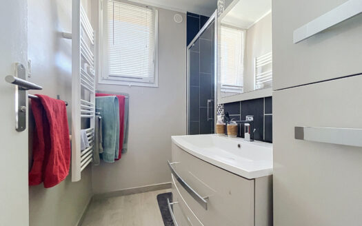 APPARTEMENT T5/ PERPIGNAN MOYEN VERNET / 3 CHAMBRES / GARAGE