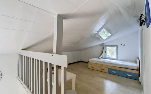 Villa 4 faces avec vue imprenable et appartement T3 indépend
