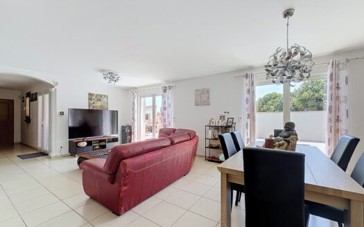 MAISON 3 FACES DE 131 M2 ( ELNE )