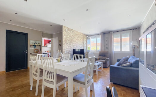 APPARTEMENT T5/ PERPIGNAN MOYEN VERNET / 3 CHAMBRES / GARAGE
