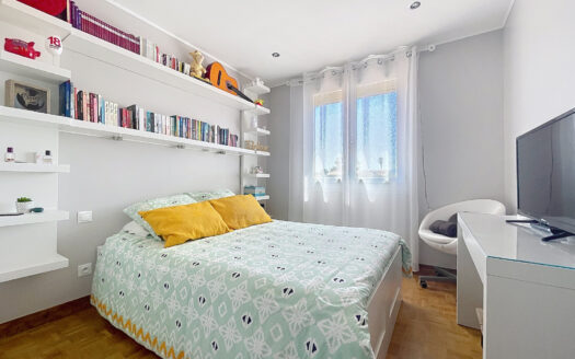 APPARTEMENT T5/ PERPIGNAN MOYEN VERNET / 3 CHAMBRES / GARAGE