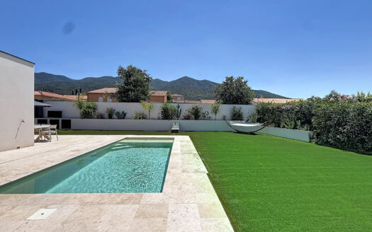 VILLA CONTEMPORAINE EN EXCLUSIVITE