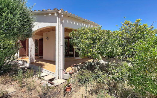 Maison 3 faces à ST CYPRIEN village