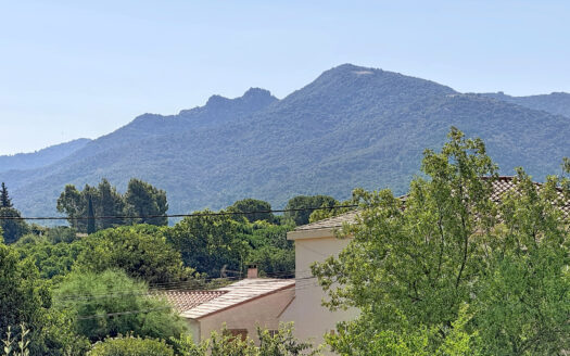Villa contemporaine d’exception avec piscine et vue sur les