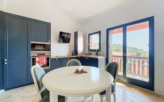 Collioure – Superbe Appartement rénové avec vue imprenable s