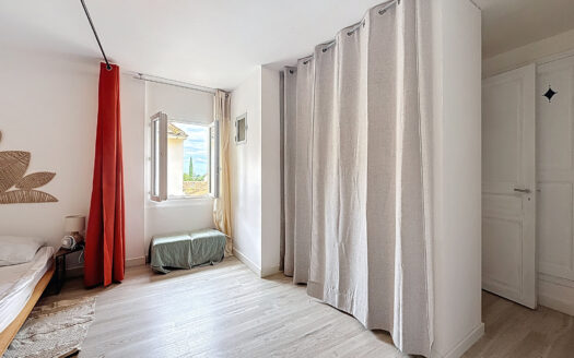 Maison de village de 65m2 avec grand garage