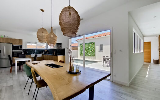 Villa d’Architecte moderne en 3 faces avec piscine
