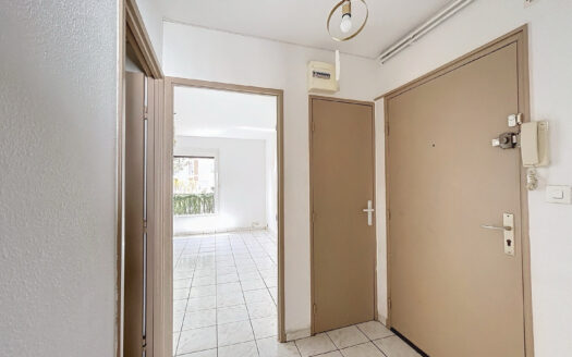APPARTEMENT 3 PIECES AVEC CAVE
