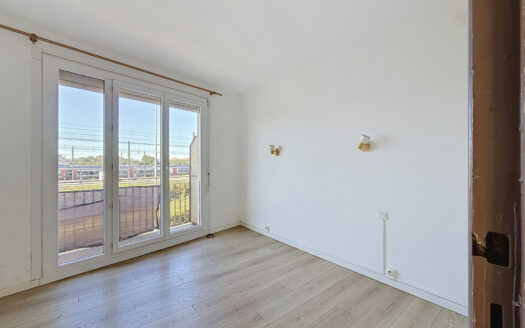 Perpignan, T3 avec grande terrasse de 40 m2, 1er étage. 2 ch