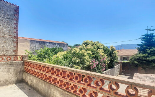 Immeuble de 3 appartements ( ELNE )