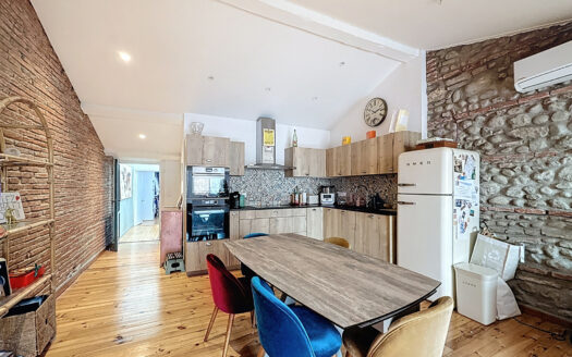 PERPIGNAN – APPARTEMENT CENTRE VILLE AVEC TOIT TERRASSE ET P