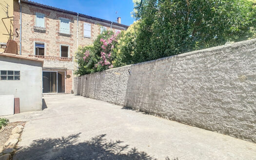 Immeuble de 3 appartements ( ELNE )