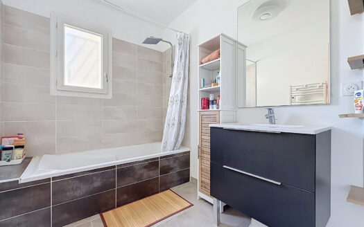MAISON PLAIN PIED 95 M2 HAB / 4 CHAMBRES / ELNE / PARCELLE