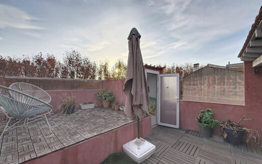 PERPIGNAN – APPARTEMENT CENTRE VILLE AVEC TOIT TERRASSE ET P