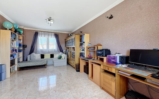 EXCLUSIVITÉ, 6 chambres, Superbe maison familiale à POLLEST