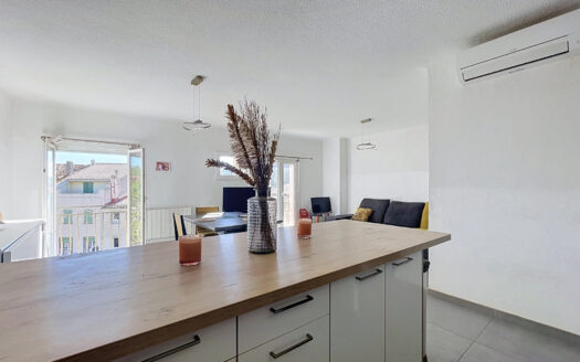 APPARTEMENT CENTRE VILLAGE – SOREDE – 75m2 – TERRASSE VUE