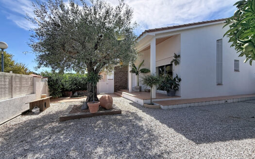Superbe Maison familiale 130 m2 avec piscine, cheminée et cu