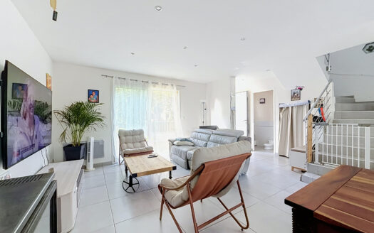 Maison 2 faces Montescot