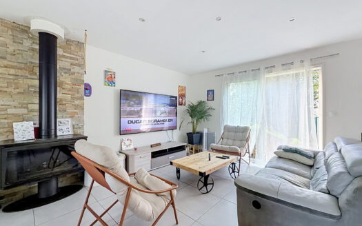 Maison 2 faces Montescot