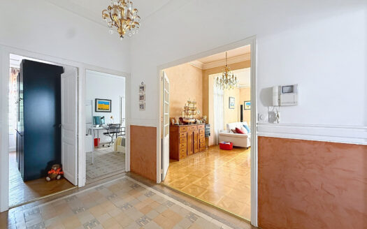 SUPERBE MAISON DE VILLE