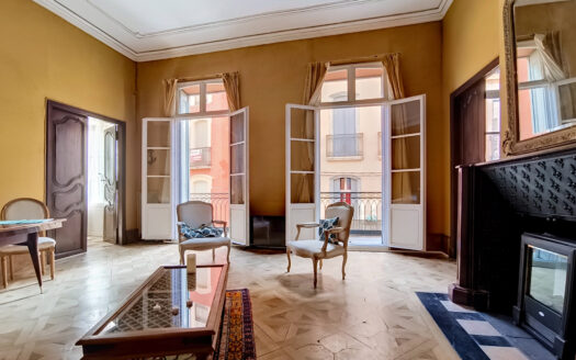 Perpignan – Appartement bourgeois de 137m2 avec balcon