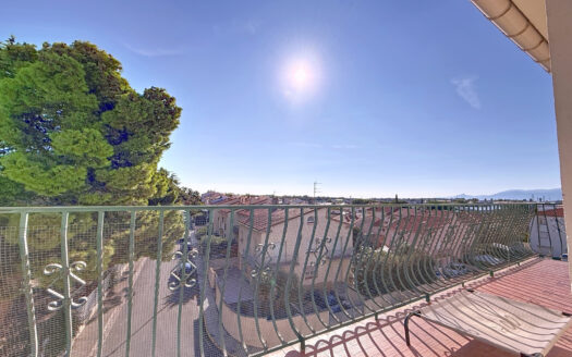 PERPIGNAN – APPARTEMENT 4 PIECES AVEC PARKING ET GARAGE