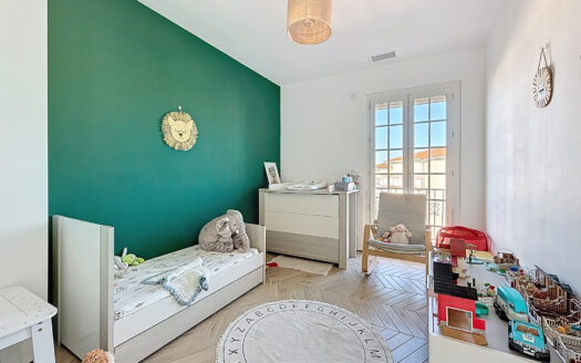 PERPIGNAN – APPARTEMENT 4 PIECES AVEC PARKING ET GARAGE